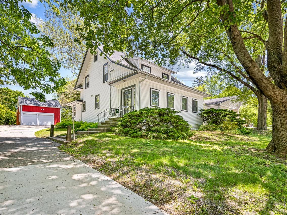1701 Parkview Ave., Rockford, IL 61107