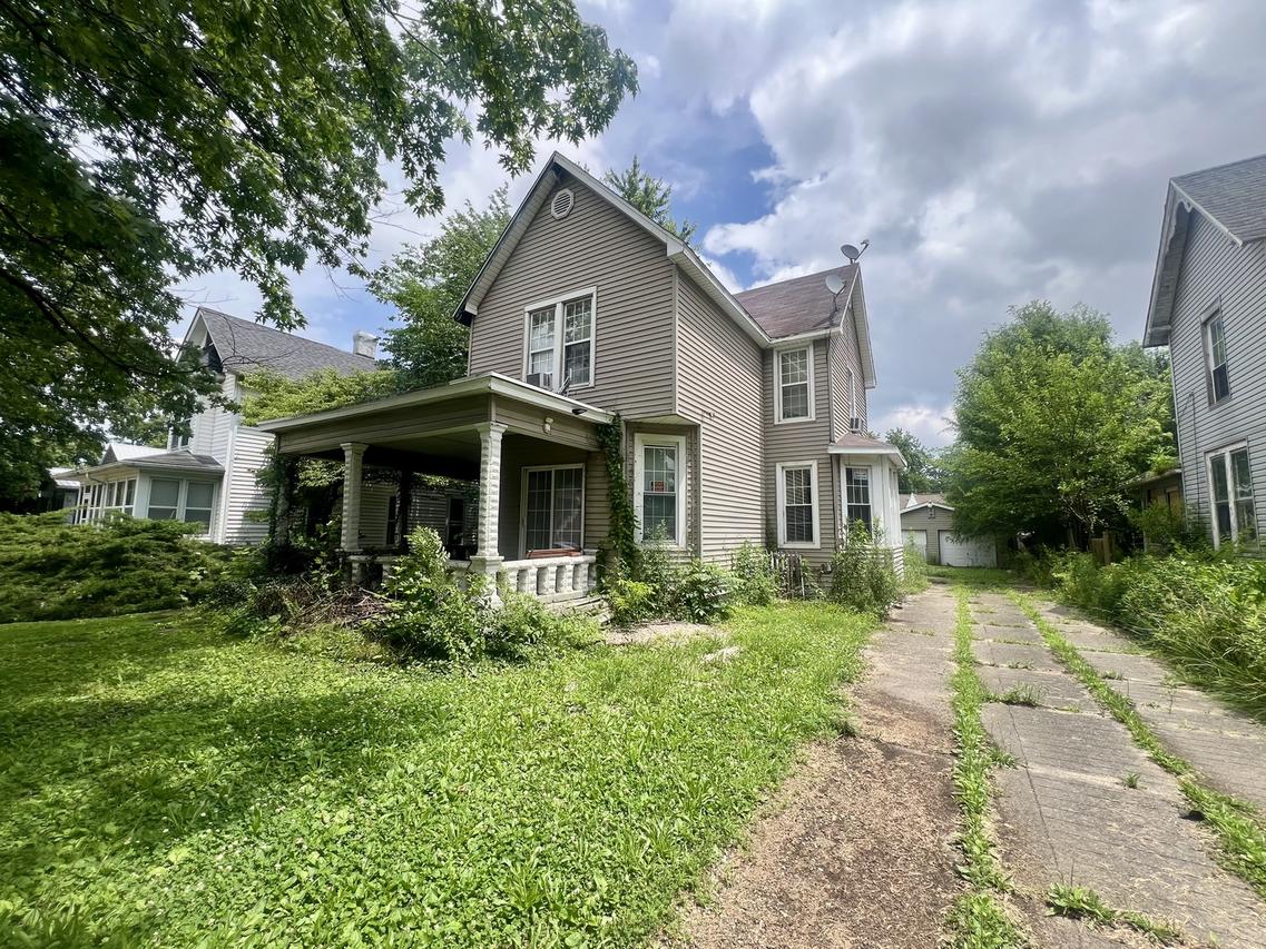 508 Alexander St., Paris, IL 61944