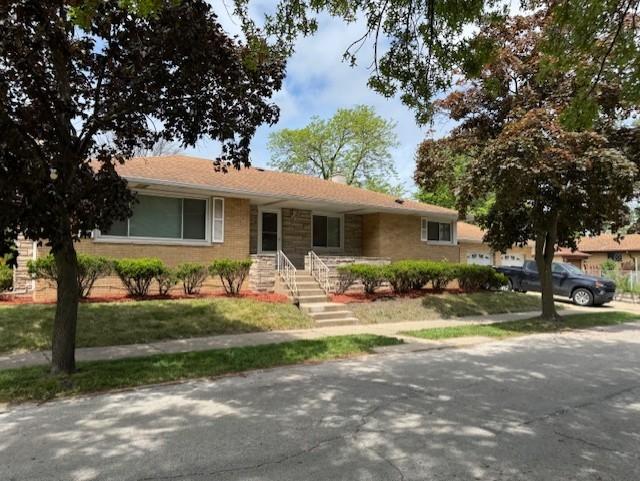 32 Elizabeth St., Calumet City, IL 60409