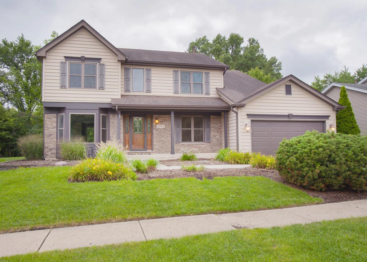2705 Colonial Dr., Elgin, IL 60124