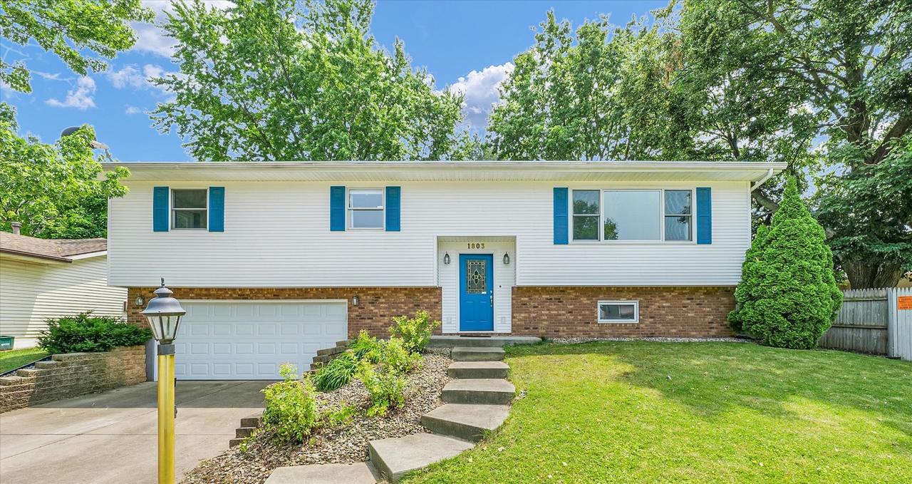 1803 Galena St., Urbana, IL 61802