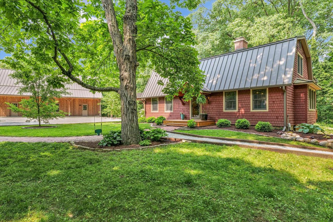 2804 E Concord Rd., Urbana, IL 61802