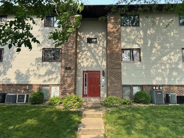 1920 Tracy Dr. #20, Bloomington, IL 61704