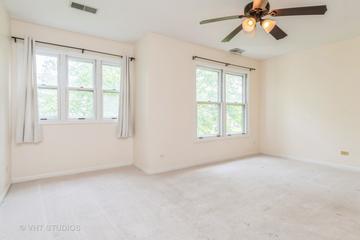 1245 Rhodes Ln., Naperville, IL 60540