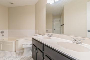 1245 Rhodes Ln., Naperville, IL 60540