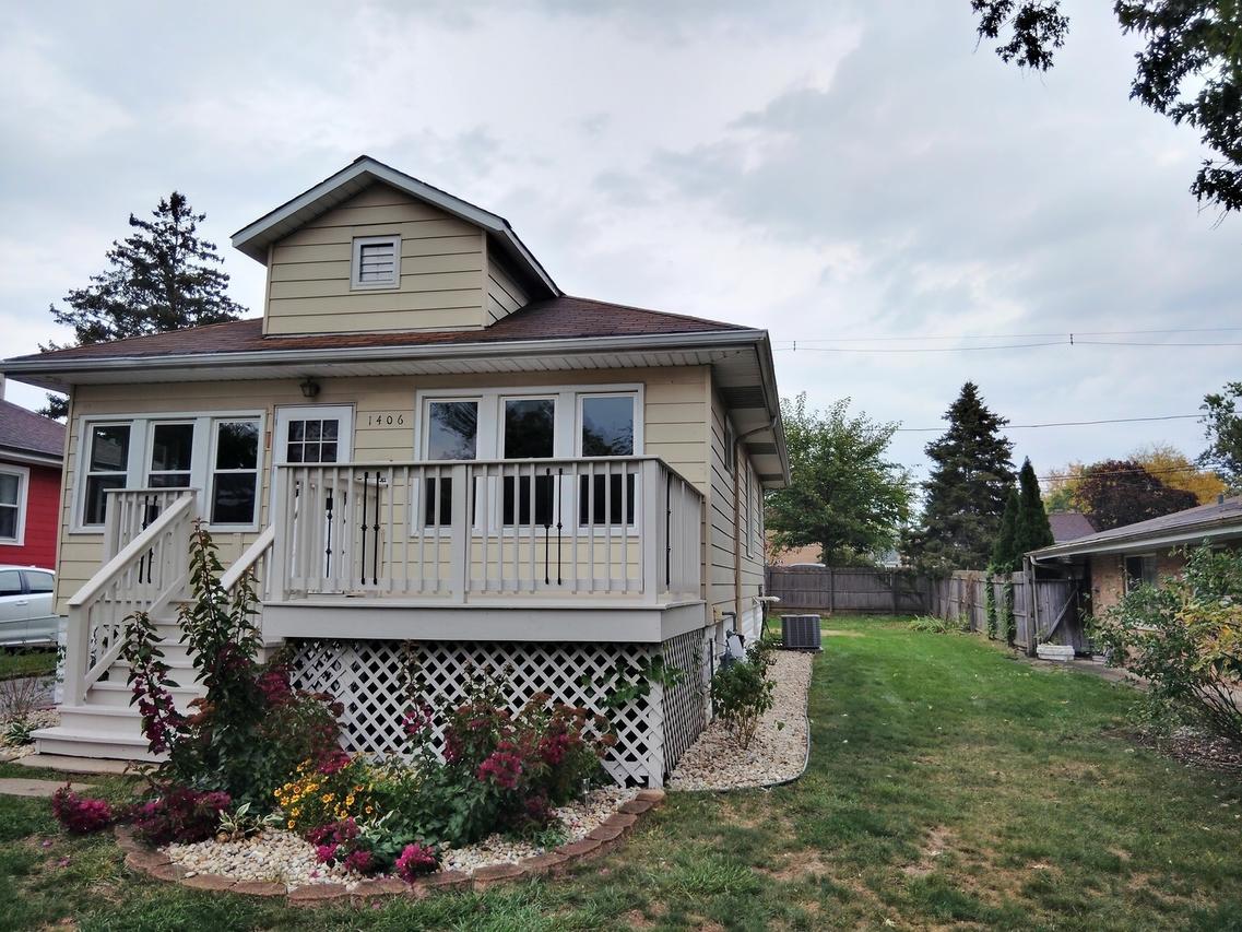 1406 Birch Rd., Homewood, IL 60430