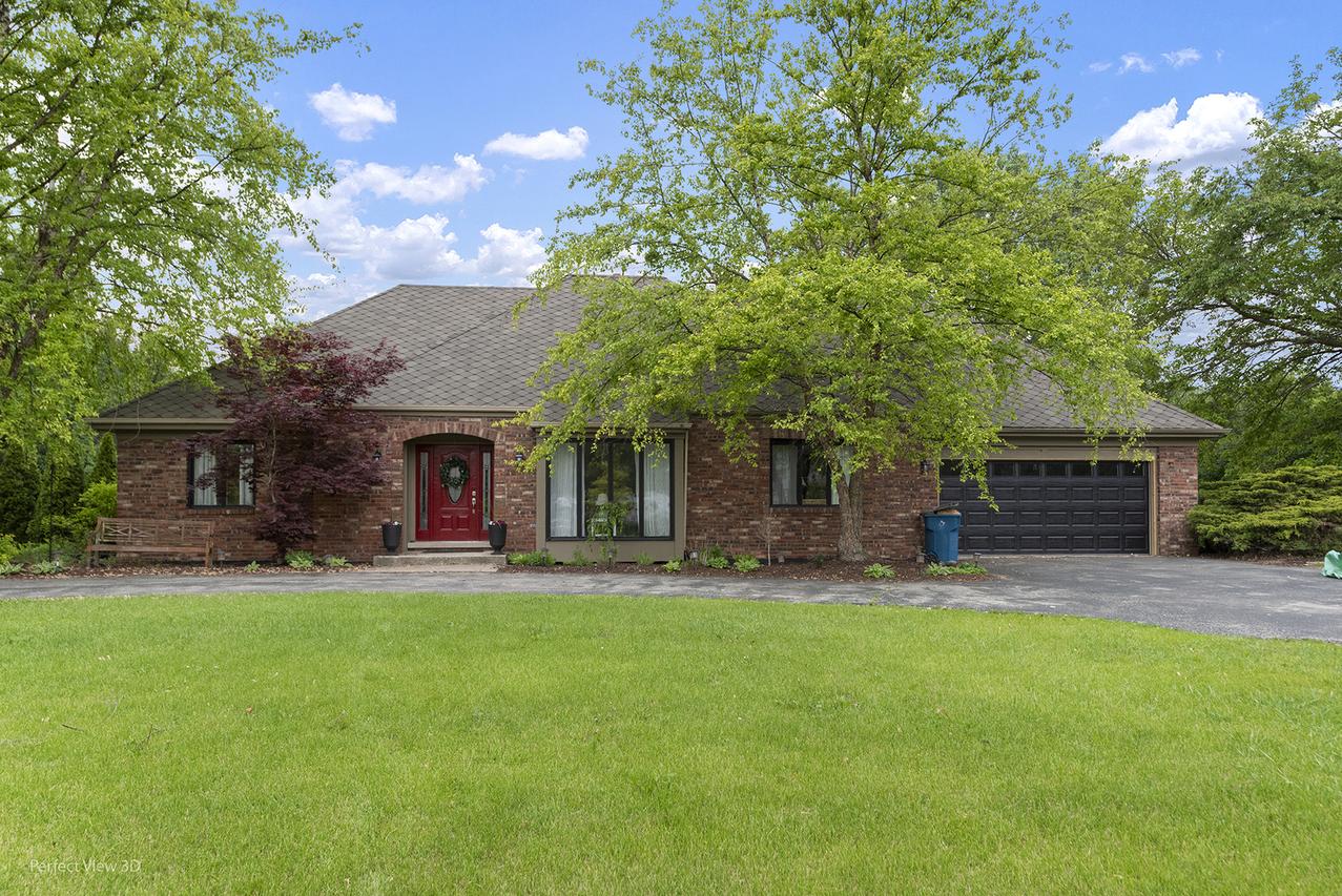 26 Fox Ln., Palos Park, IL 60464