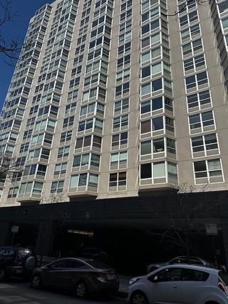 720 W Gordon Ter. #10L, Chicago, IL 60613