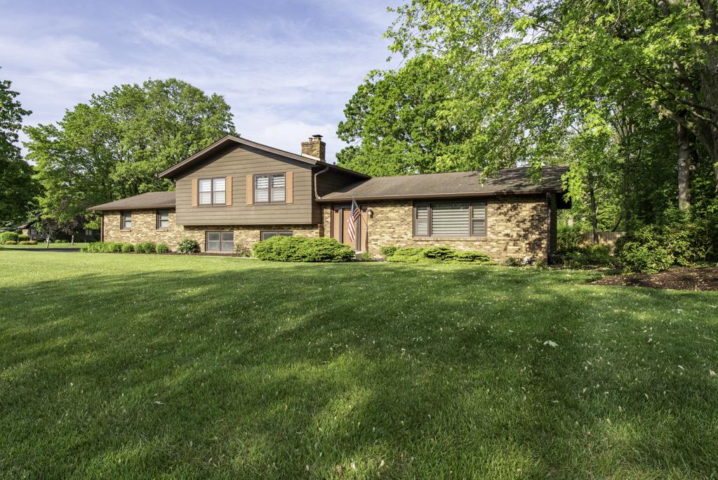 1401 Funderburk Dr., Winthrop Harbor, IL 60096