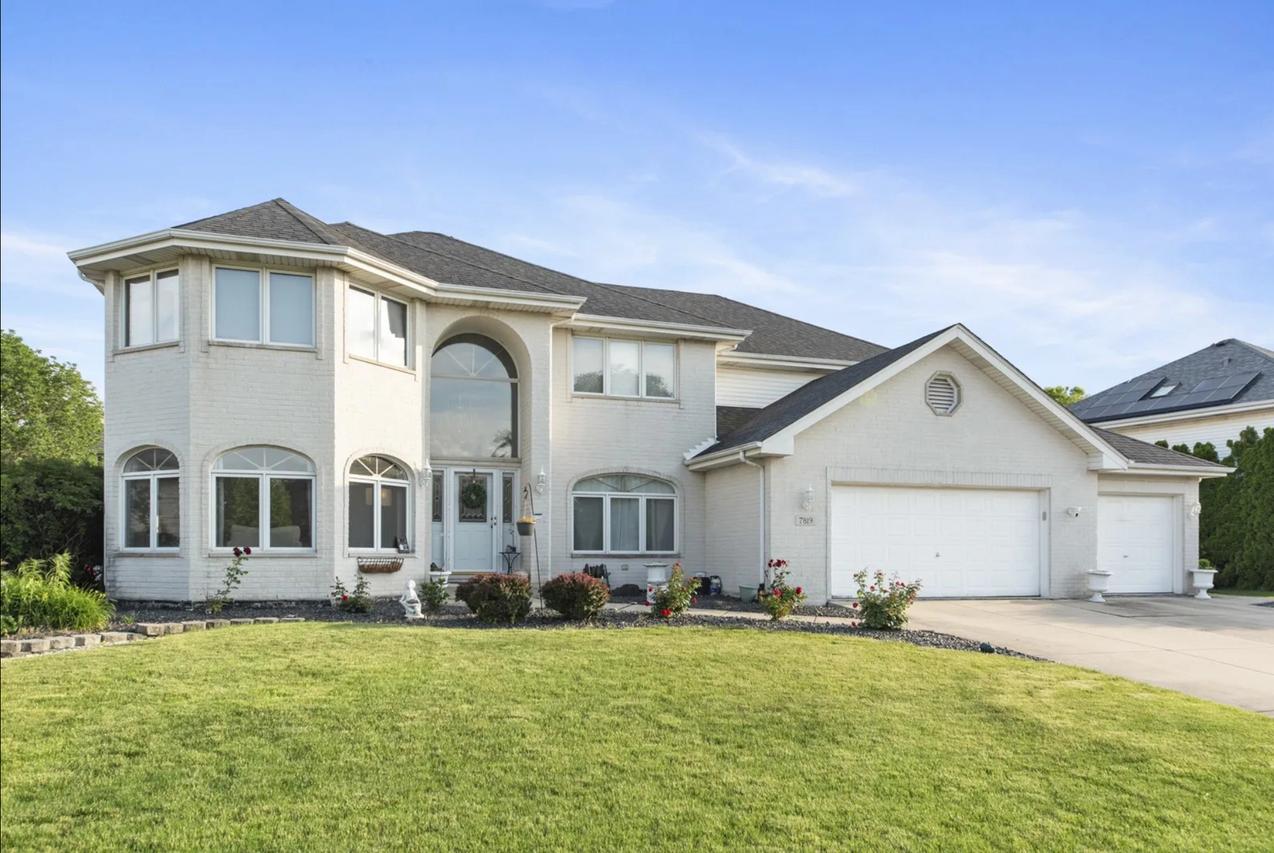 7819 Joliet Dr., Tinley Park, IL 60477