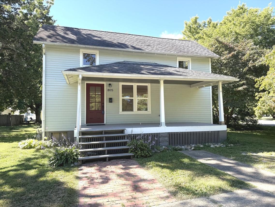 805 W Blaine St., Monticello, IL 61856