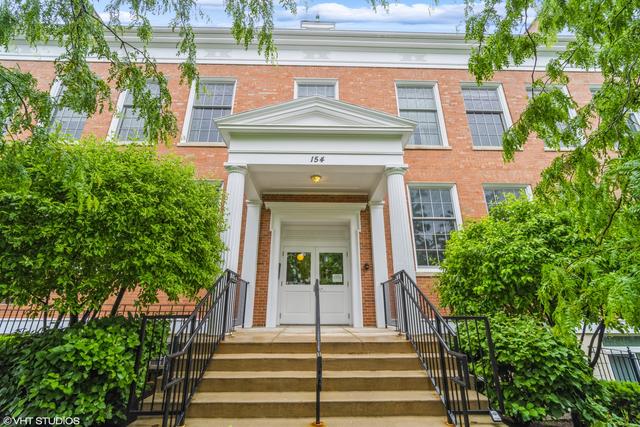 154 School St. #202, Libertyville, IL 60048