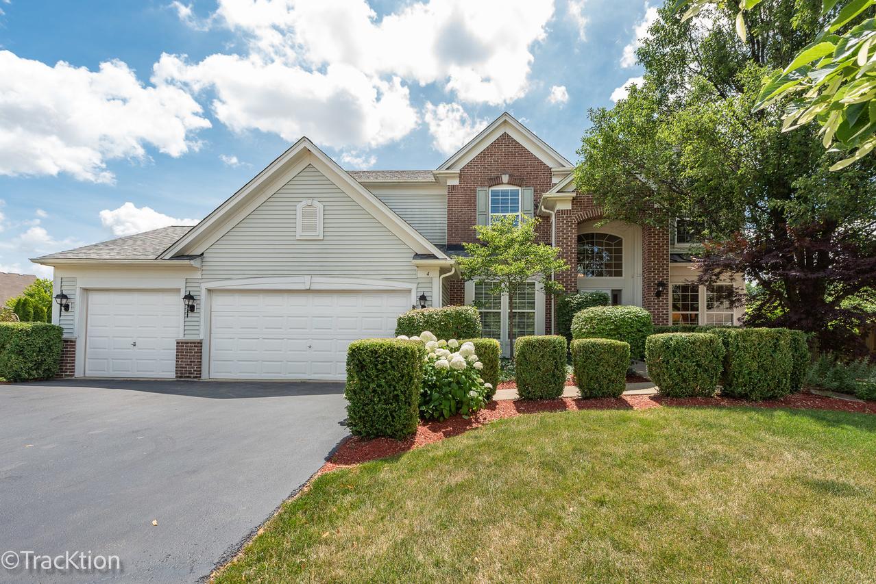 4 Marshall Ash Ct., Bolingbrook, IL 60490