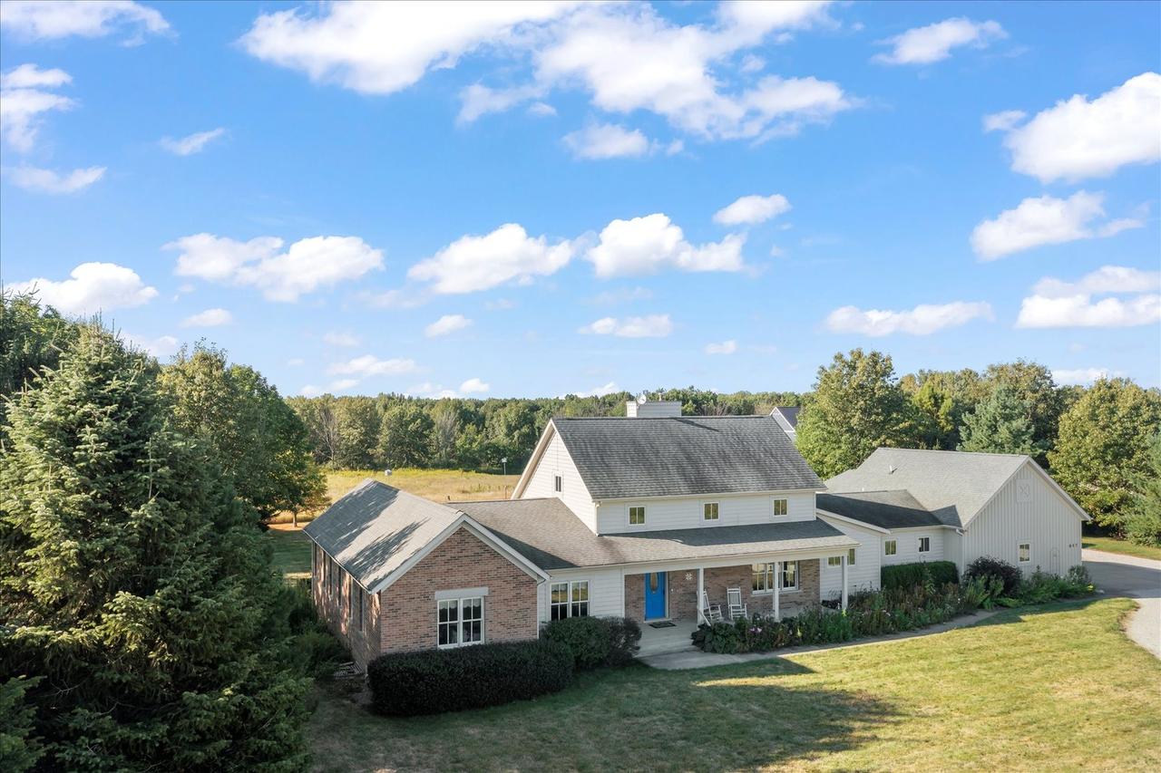 647 County Farm Rd., Monticello, IL 61856