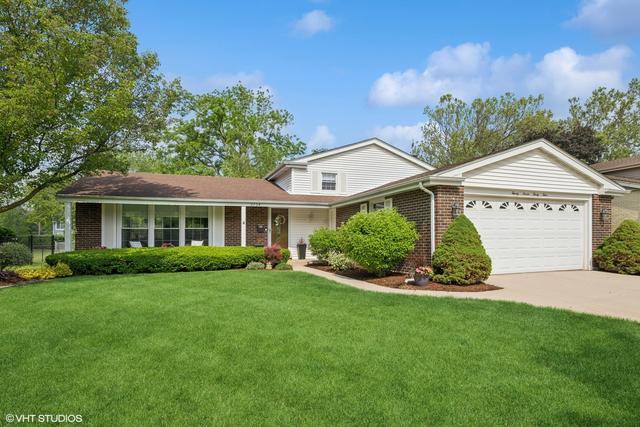2734 N Dryden Pl., Arlington Heights, IL 60004
