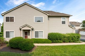 390 Jamestown Ct., Aurora, IL 60502