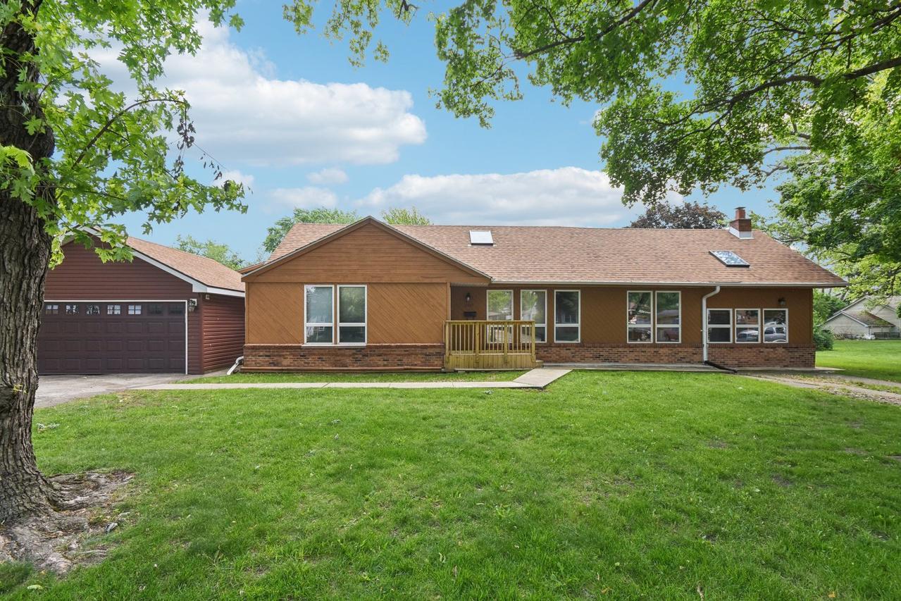 11647 S Tripp Ave., Alsip, IL 60803
