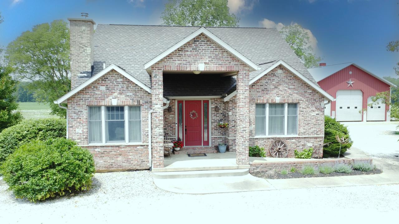 1897 N 2500 East Rd., Watseka, IL 60970
