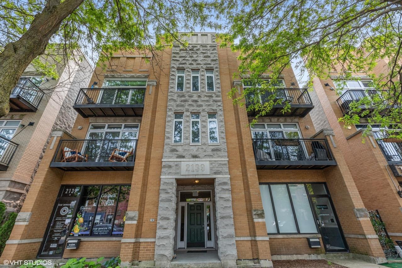 2139 W Roscoe St. #3E, Chicago, IL 60618