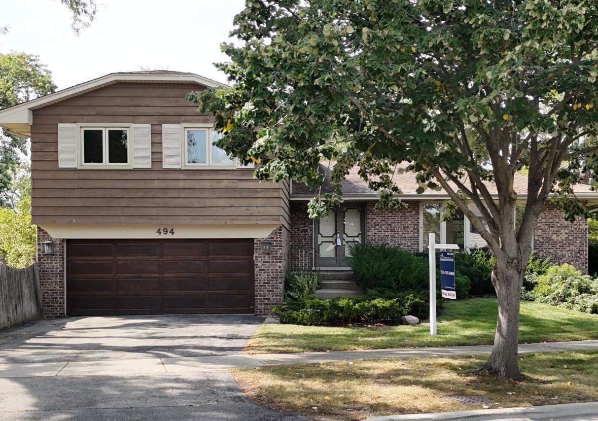 494 E Atwood Ct., Elmhurst, IL 60126