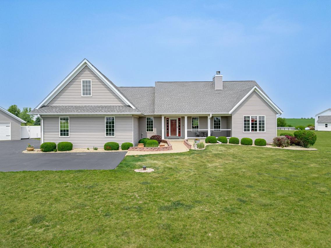 3535 N Keith Rd., Pecatonica, IL 61063