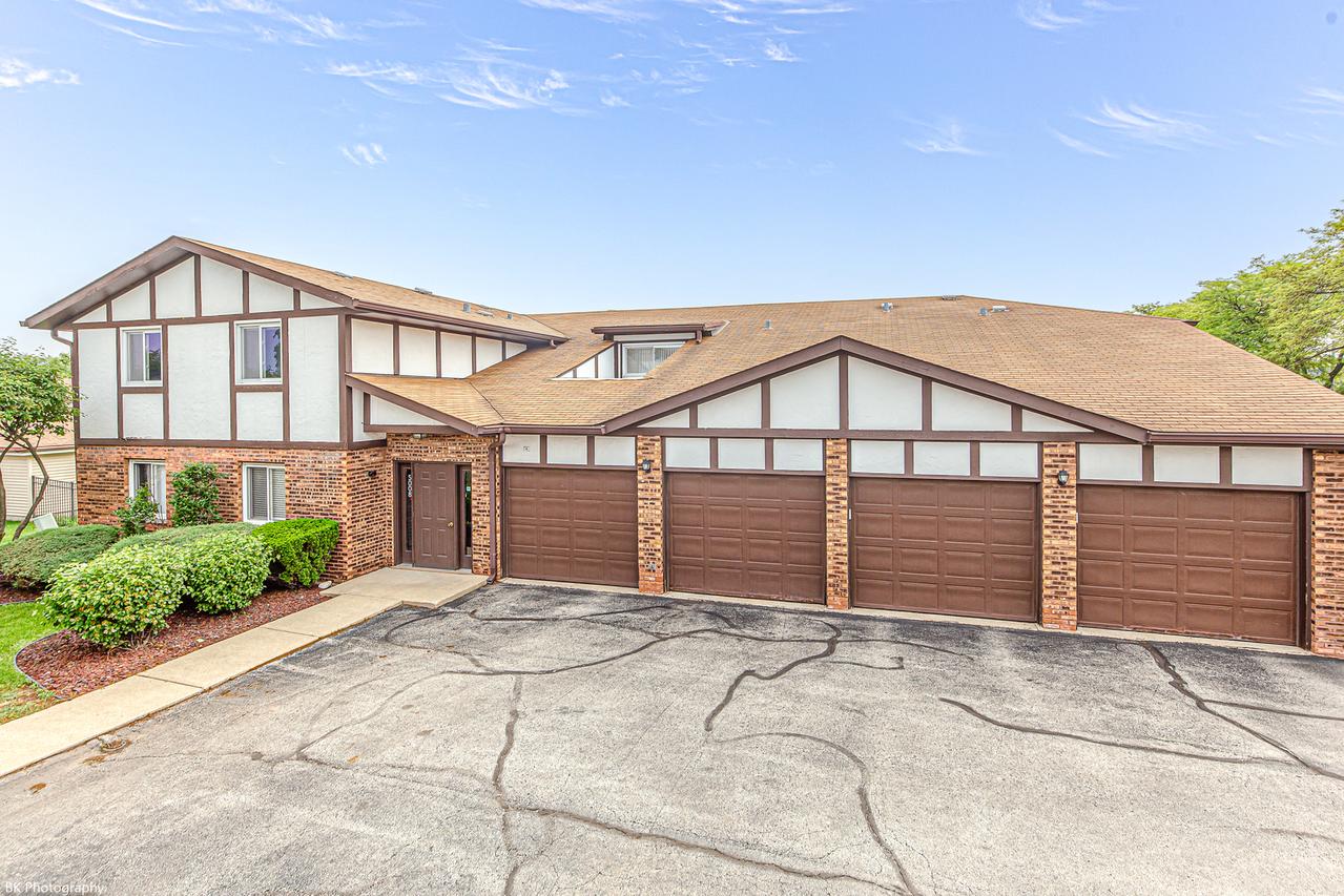 5008 W 122nd St. #2B, Alsip, IL 60803