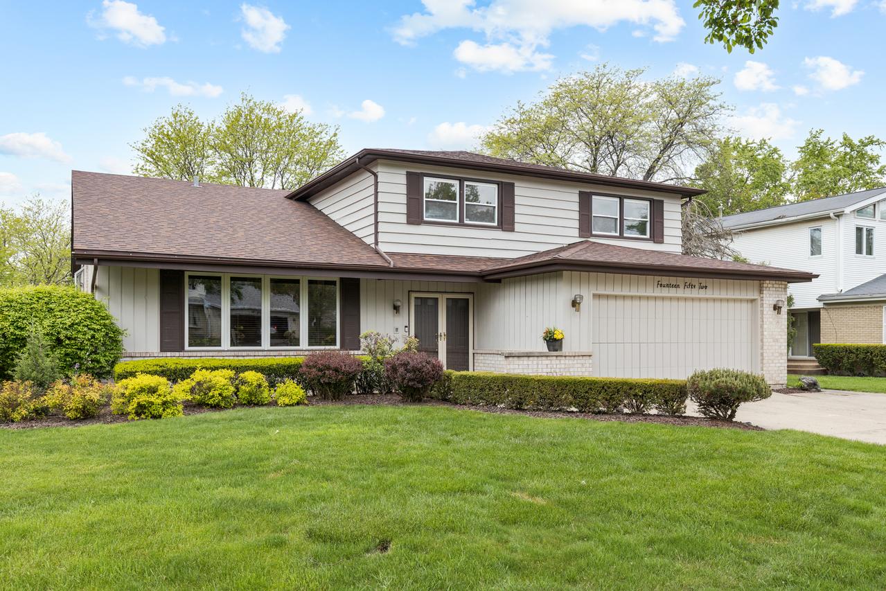 1452 Hemlock Knoll Ter., Northbrook, IL 60062