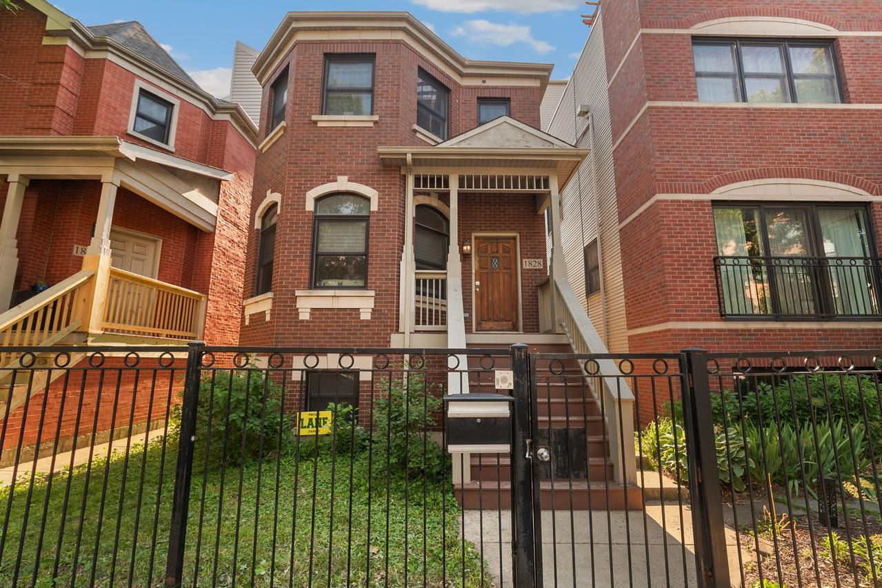 1828 N California Ave., Chicago, IL 60647