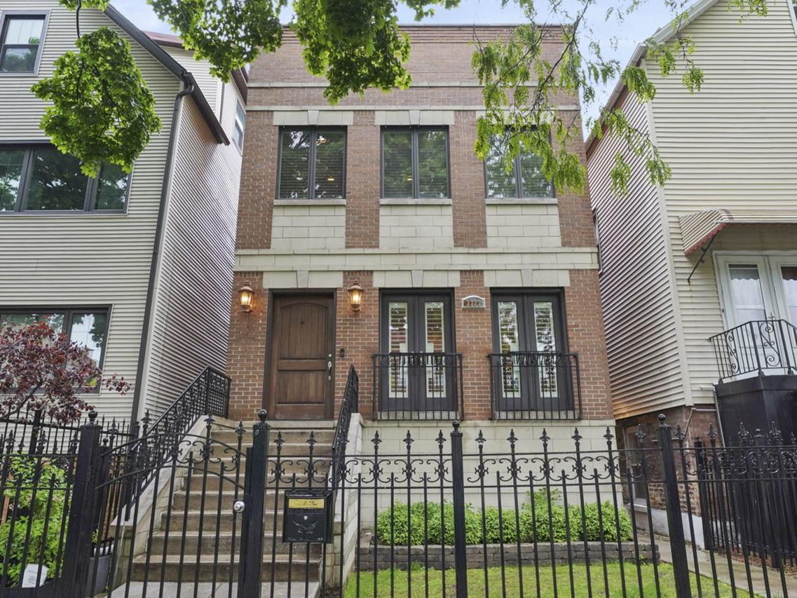 3323 N Bell Ave., Chicago, IL 60618