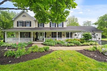 39W841 Prunetree Ln., St. Charles, IL 60175