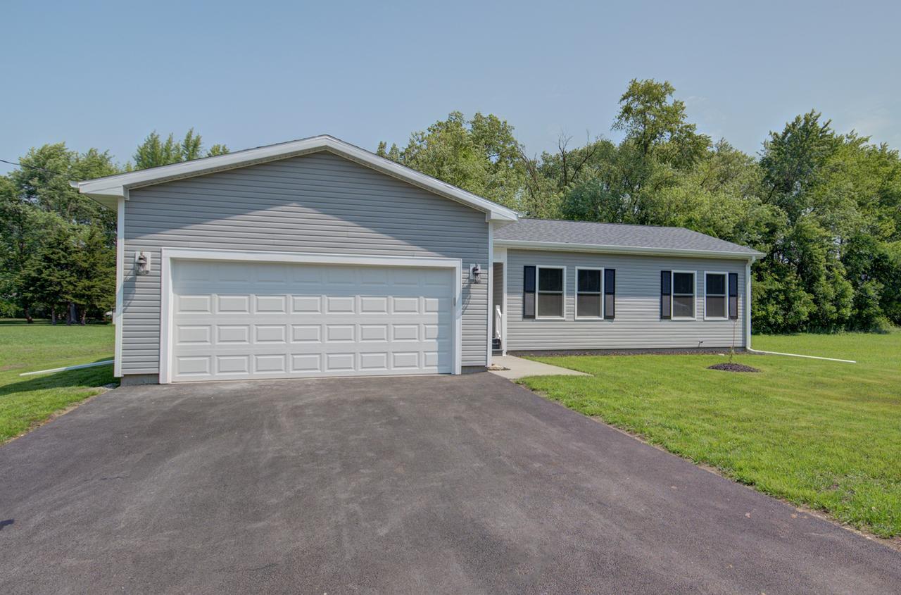 382 W 3rd St., Braidwood, IL 60408