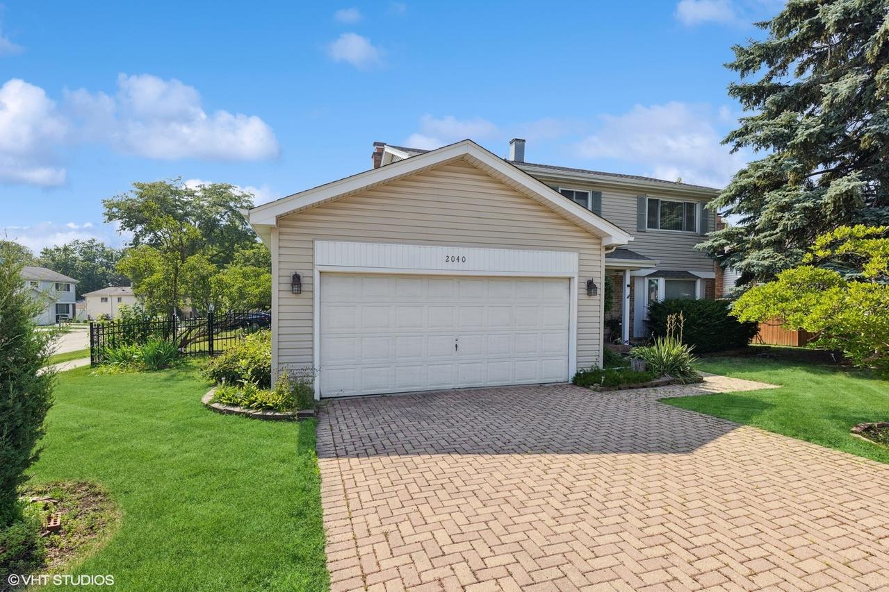 2040 Downing St., Lombard, IL 60148