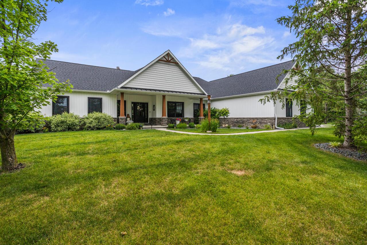 4203 Curtis Meadow Dr., Champaign, IL 61822
