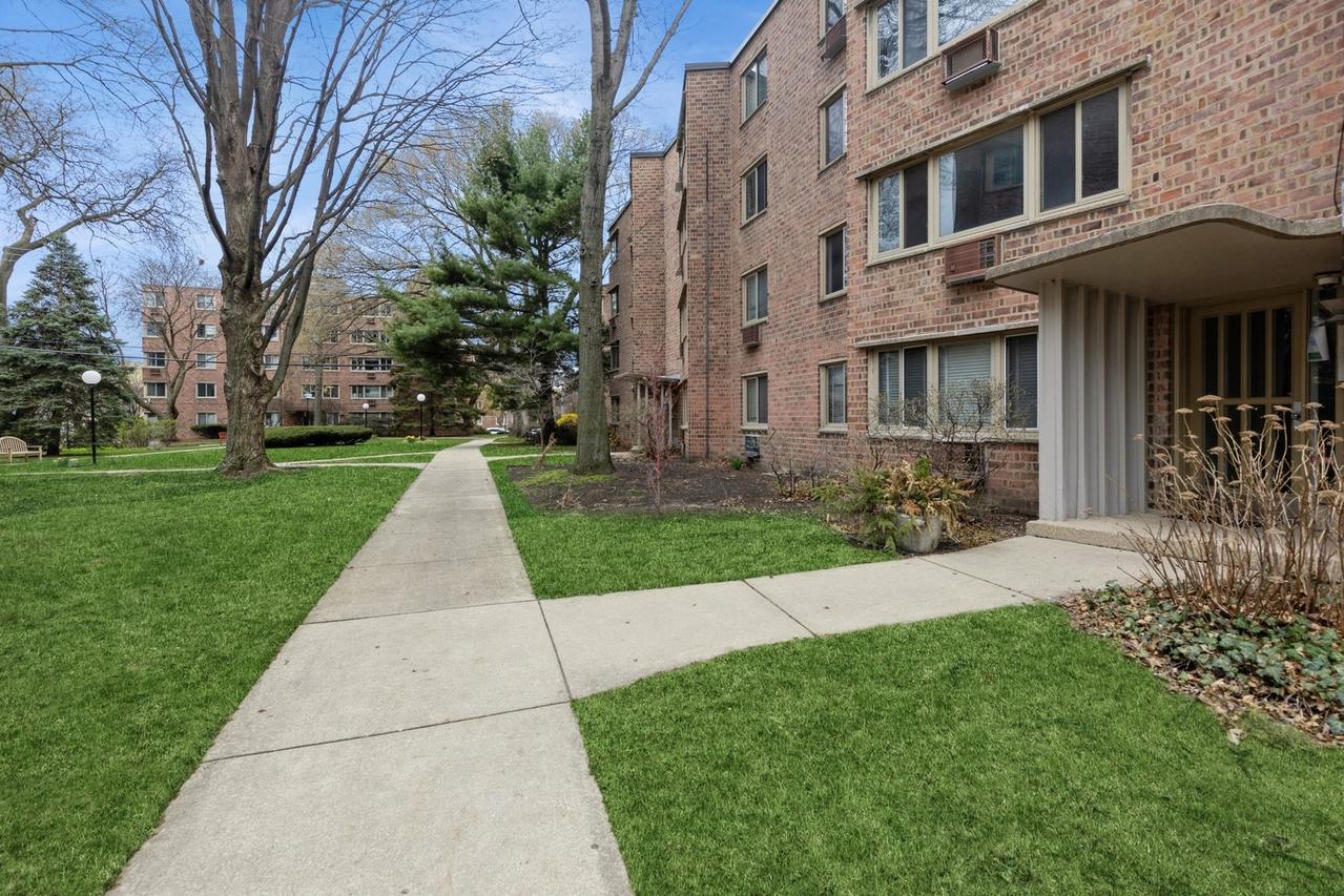1910 W Hood Ave. #GA, Chicago, IL 60660