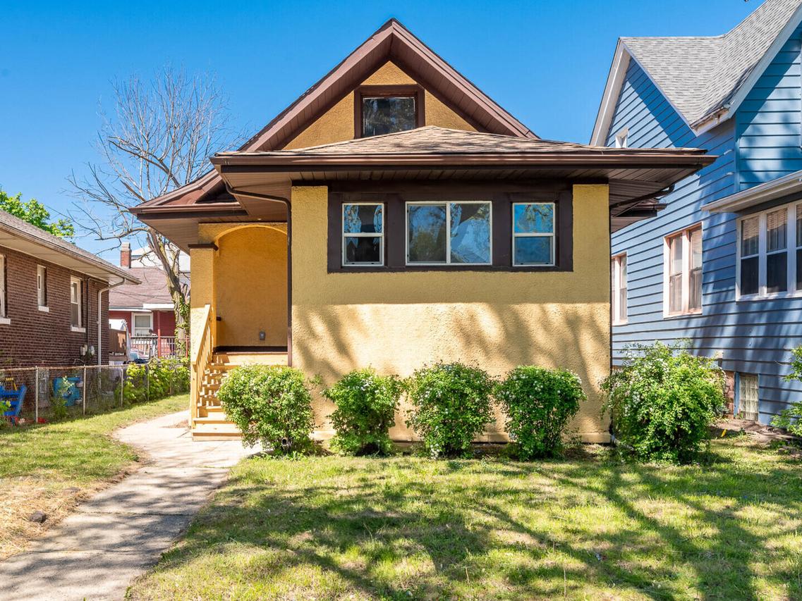 150 S 13th Ave., Maywood, IL 60153