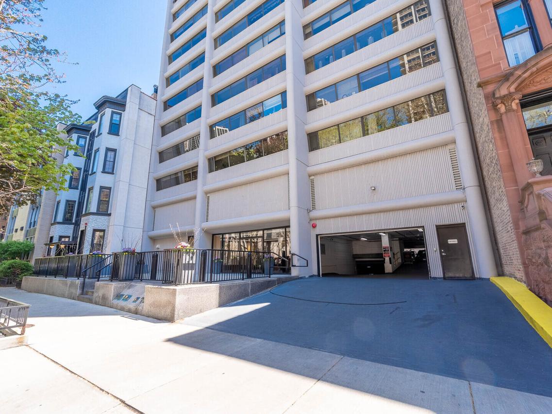 1415 N Dearborn St. #25D, Chicago, IL 60610