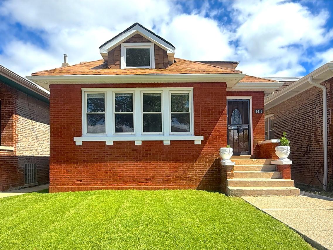9413 S Prairie Ave., Chicago, IL 60619