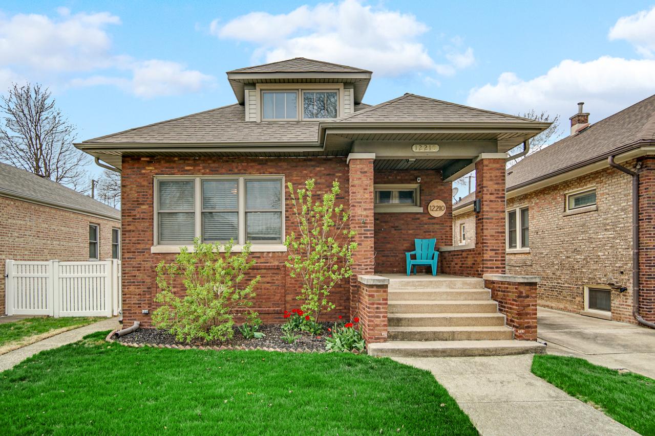 12210 S Ann St., Blue Island, IL 60406