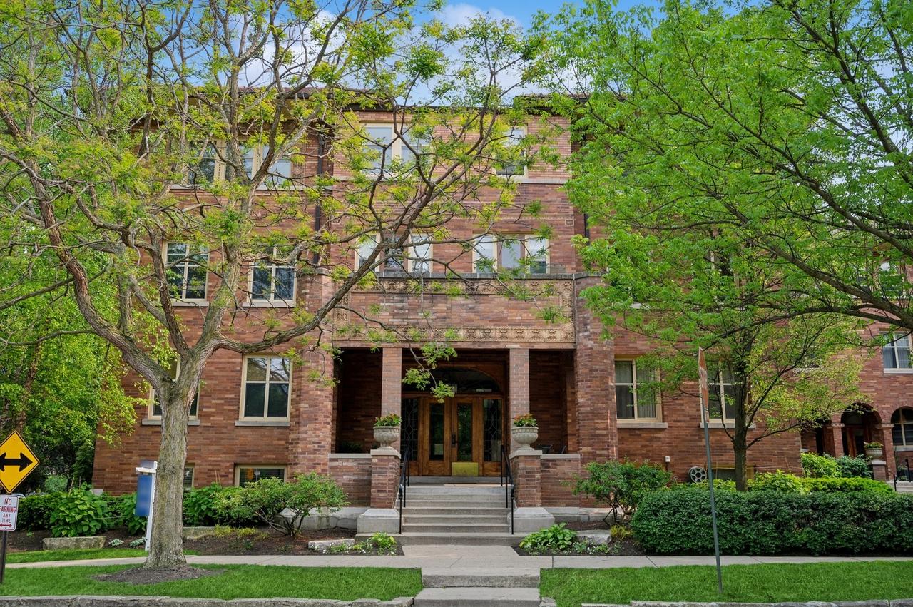 502 Lee St. #3, Evanston, IL 60202