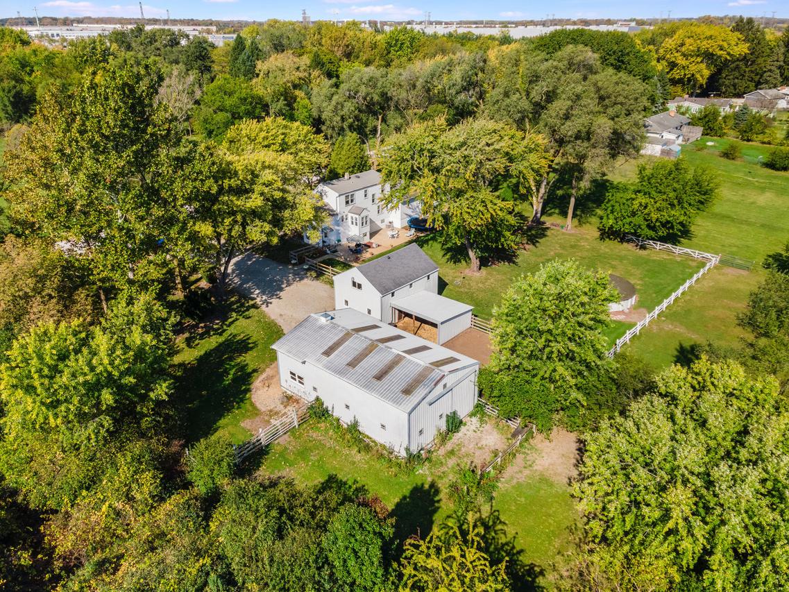 4S365 Meadow Rd., Naperville, IL 60563