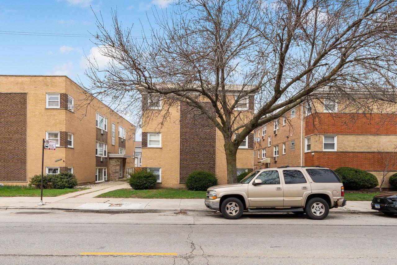 6248 W Montrose Ave. #1R, Chicago, IL 60634