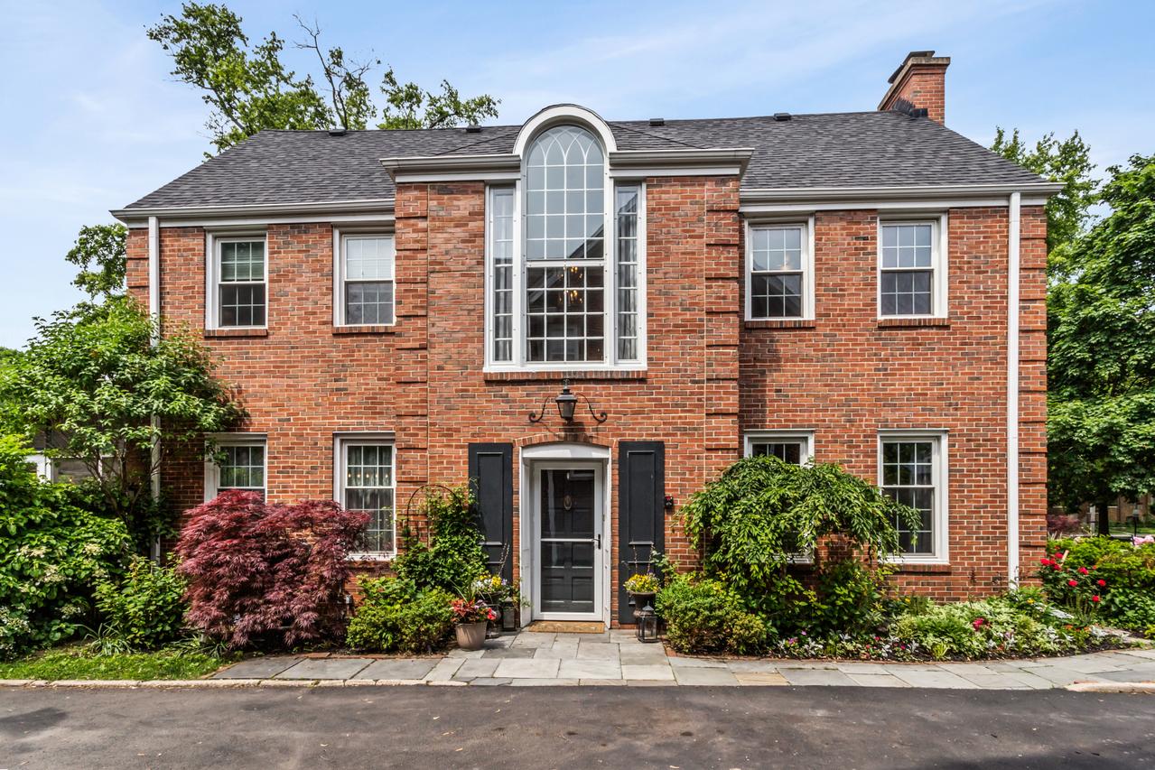 1414 Lincoln St., Evanston, IL 60201