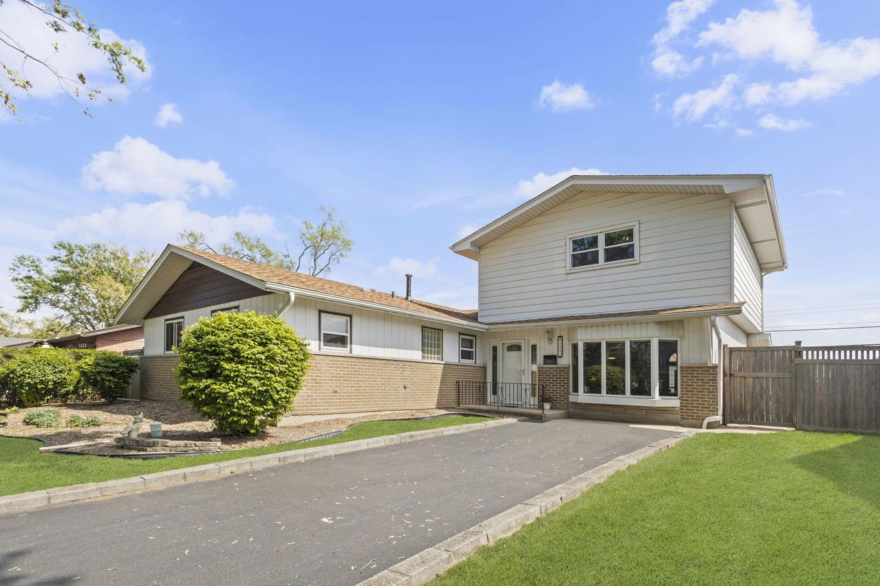 5445 Vine St., Oak Forest, IL 60452