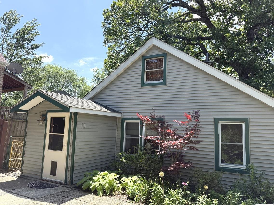2110 N Mobile Ave., Chicago, IL 60639