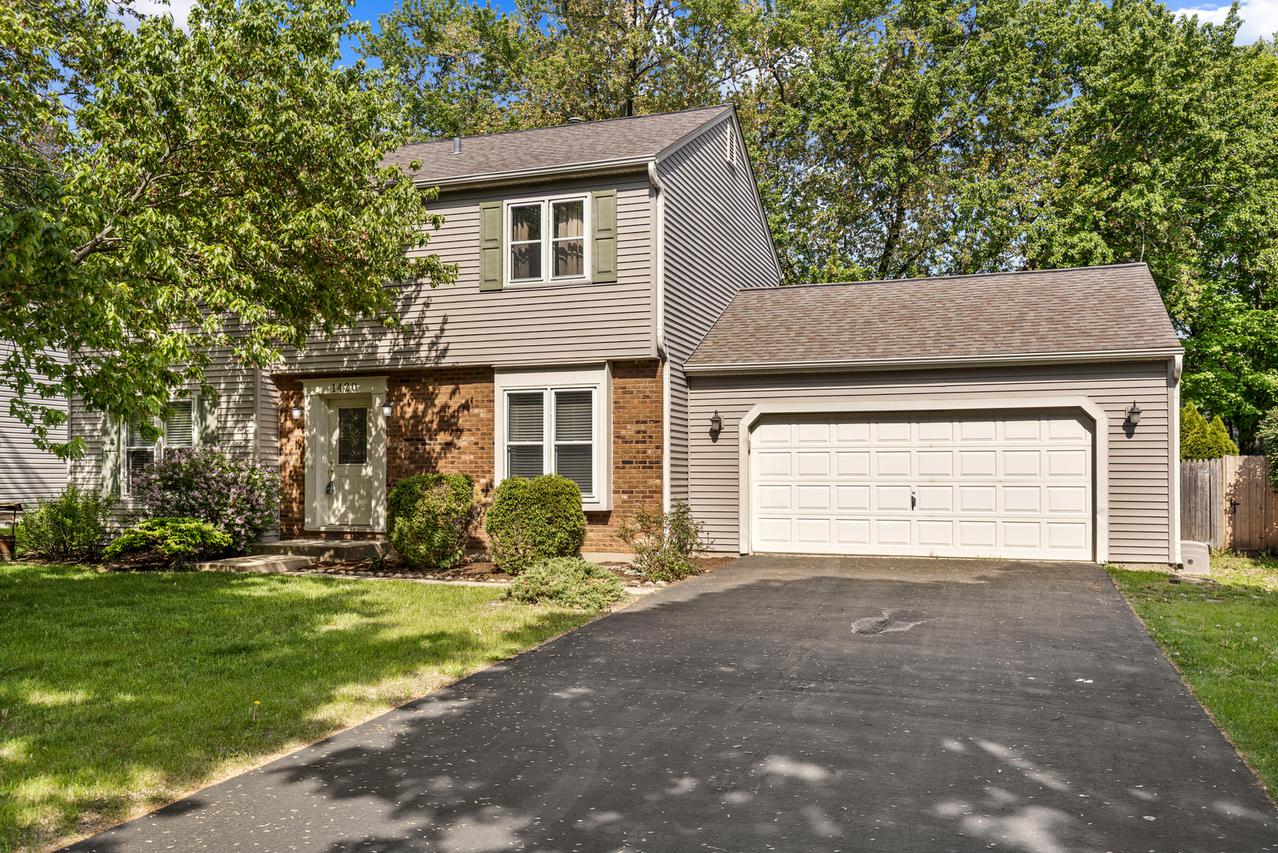 1420 Marie St., St. Charles, IL 60174