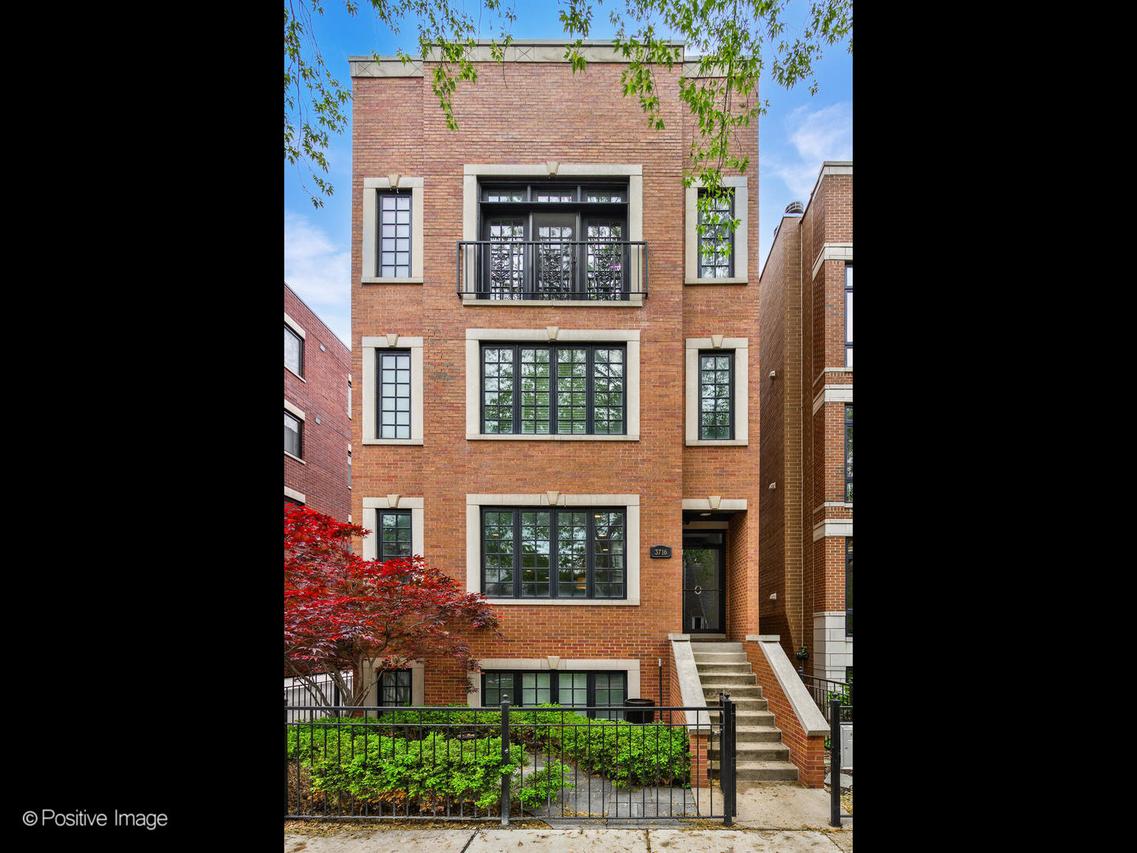 3716 N Kenmore Ave. #1, Chicago, IL 60613