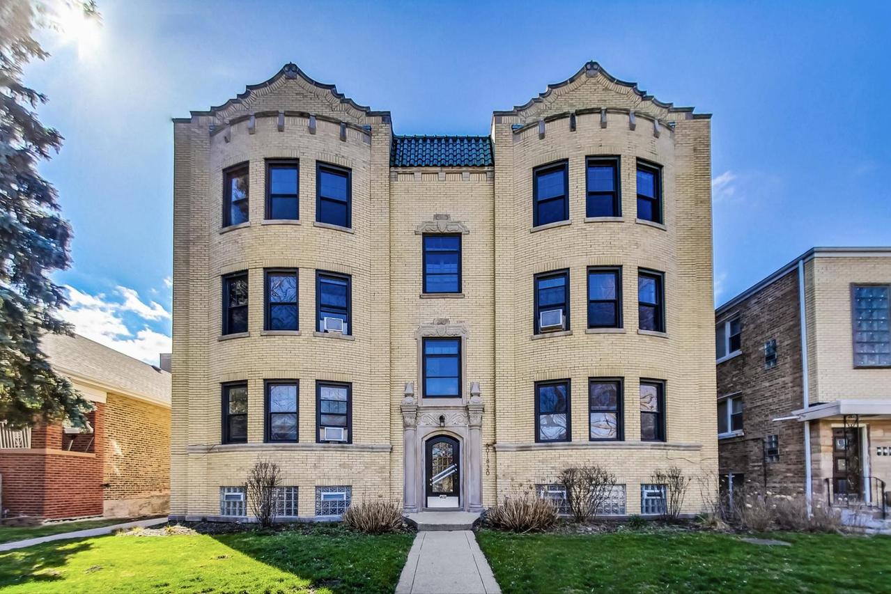6020 N Oakley Ave. #2N, Chicago, IL 60659
