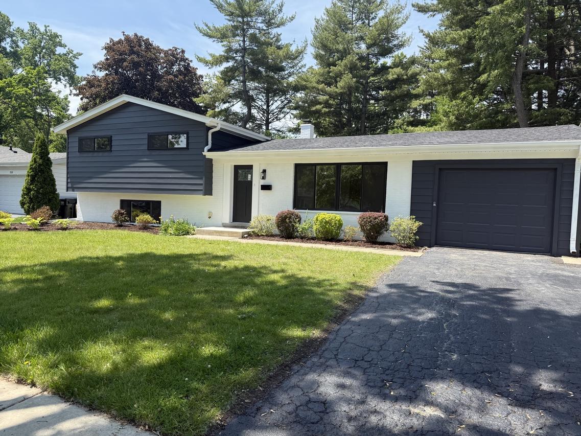 222 S Maple St., Palatine, IL 60067