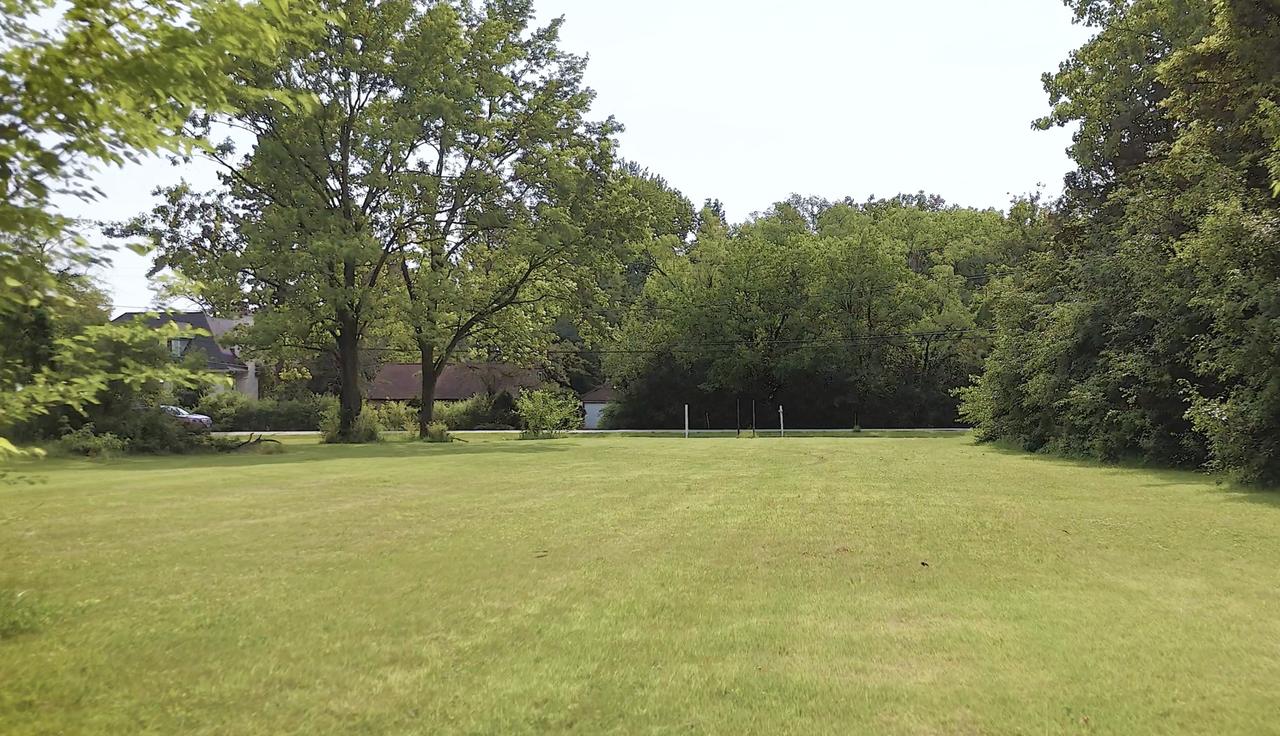 2812 Jackson Dr., Arlington Heights, IL 60004