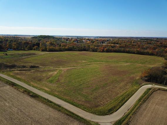 5 N Division St., Mark, IL 61340
